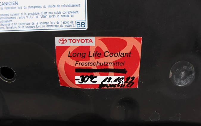Toyota Yaris cena 34900 przebieg: 194000, rok produkcji 2015 z Dzierżoniów małe 407